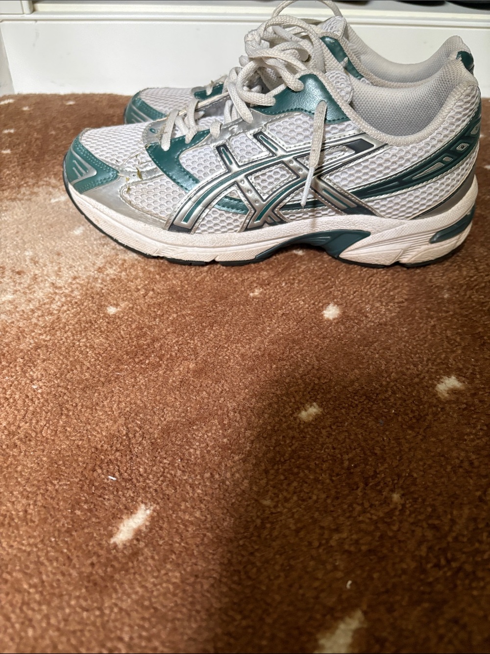 ASICS White and Teal Athletic Sneakers
